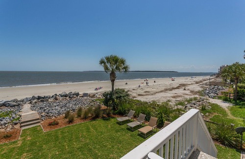 Saint Simons Island Condo | Newly Renovated Oceanfront Condo Right on the Beach Beachfront Great Views