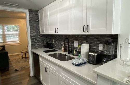 Palmetto Dunes Villa | Newly Renovated Cozy/Modern Pet-Friendly Villa for the entire family to enjoy.