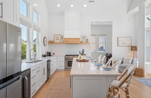 South Beach House | Newly renovated! Views, VIEWS, VIEWS of the Atlantic will mesmerize you from Ocean's 11!