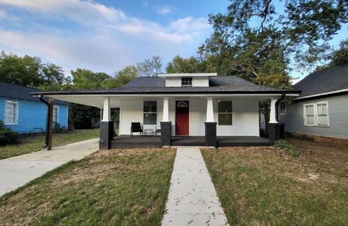 Rock Hill House | Newly Renovated 3BR/2BA Cozy Home Away from Home