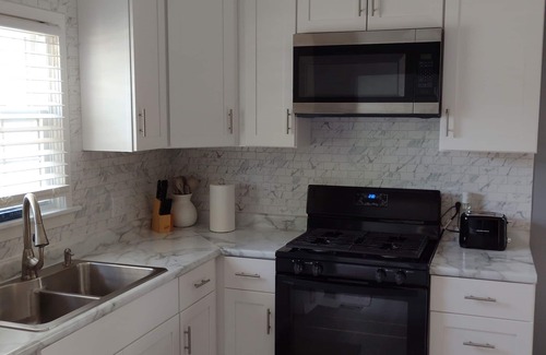 Bay City House | Newly renovated 4bdrm w/fenced in backyard and fire pit. Peaceful neighborhood