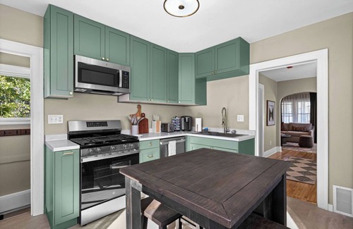 East End House | Newly Renovated and Welcoming 3-bedroom house in Superior