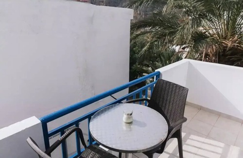 Lentas Apartment | Newly renovated apartment right on the beach in Lentas