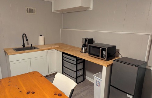 Dunwoody Apartment | Newly renovated basement apartment suite with a secure private entrance.
