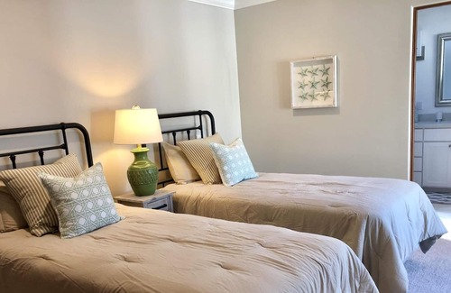 Hatton Fields House | Newly renovated Carmel 3 bed 3 and a half bath