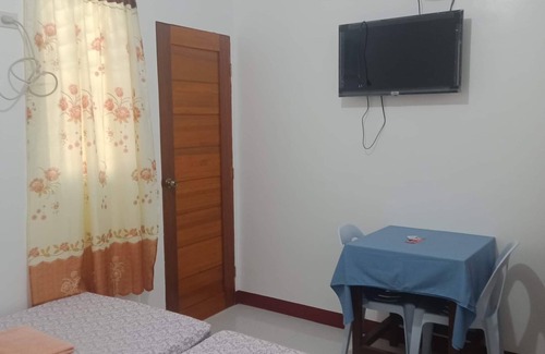 Dumaguete House | NEWLY RENOVATED! Felipa Beach - Kalachuchi