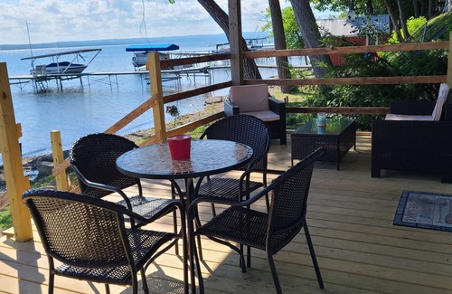 Town of Benton Cottage | Newly renovated FOR 2020 VACATION SEASON! No steps, walk to lake!