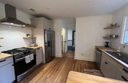 Brunswick House | Newly renovated house in quiet neighborhood - 3 bed, 2 bath house