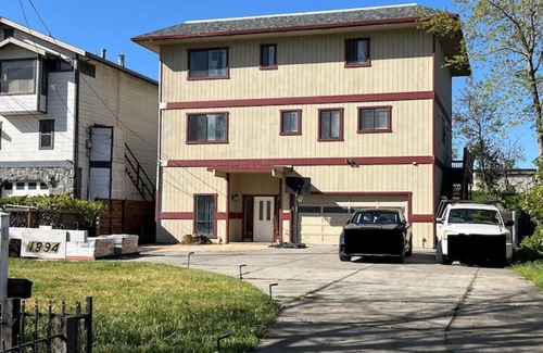 Bethel Island House | Newly Renovated Lakefront w/Dock