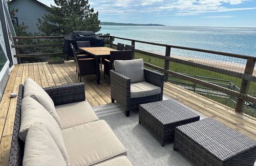 Harbor Springs House | Newly Renovated Sleeps 13 Large Private Lake Michigan Beach- new dates available