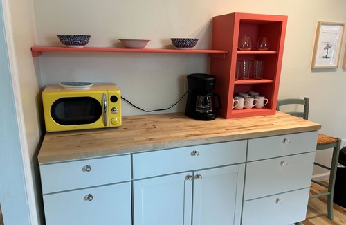 Villas Cottage | Newly renovated cottage less than two blocks from the beach