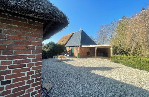 Schashagen House | Newly renovated vacation home - 2 min. to the beach - large, quiet natural property