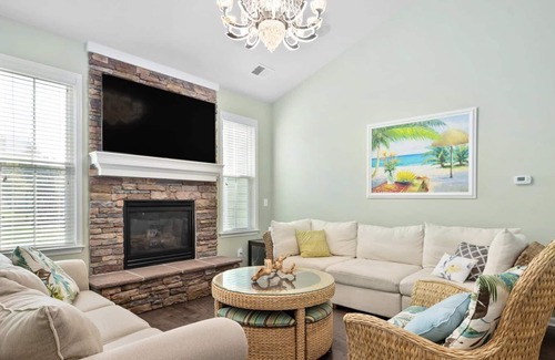 The Commons House | Newly Upgraded House in Bayside Community