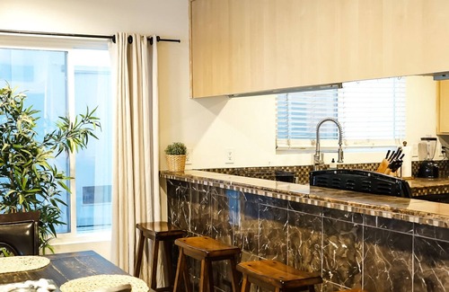 Newport Shores House | Newport Beach's Finest (1 blocks from sand)!