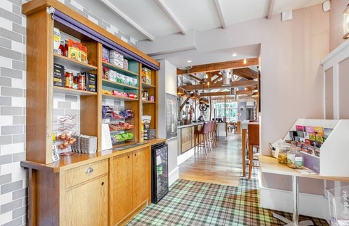 Newton St Loe Ski Chalet | Newton Brook Elegance Lodge
