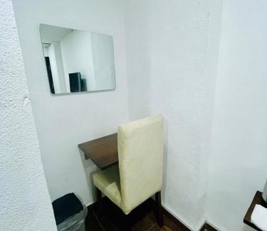 Colombo 05 Hotel | Newyork Guest House and Restaurant Colombo 05