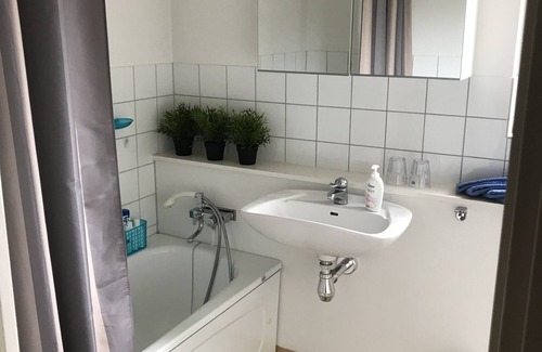 Bastad Condo | Next door to Malen outdoor pools and the sea live own townhouse in Båstad