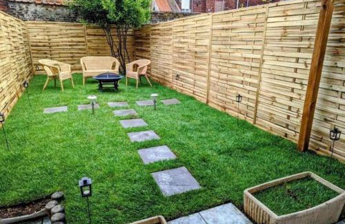 Roubaix Apartment | NG Prestige - Lille I Roubaix Jouffroy - Balnéo - Netflix - Wifi - Kitchenette - Jardin