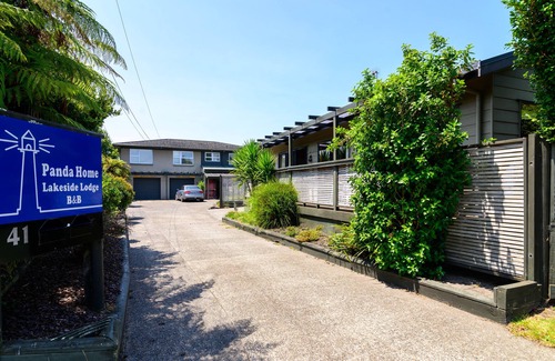 Ngongotaha Apartment | Ngongotaha Lakeside Lodge- Lakeview Apartment