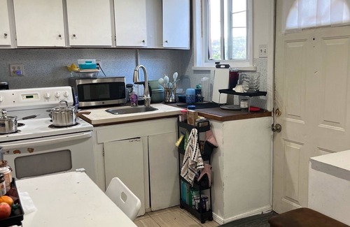 Mission Terrace House | Nice 2 bedrooms place with the huge yard and BBQ deck near Bart