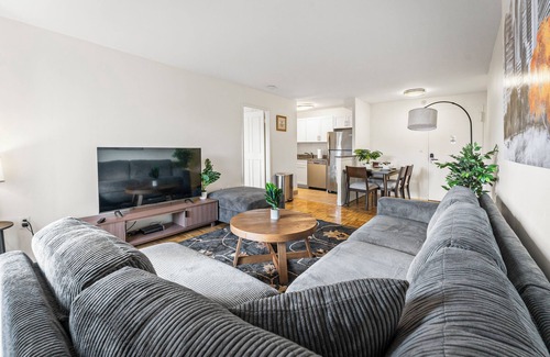 North Brookline Apartment | Nice 2bd/1.5ba Next to BU 4319