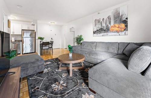 North Brookline Apartment | Nice 2bd/1.5ba Next to BU 4319
