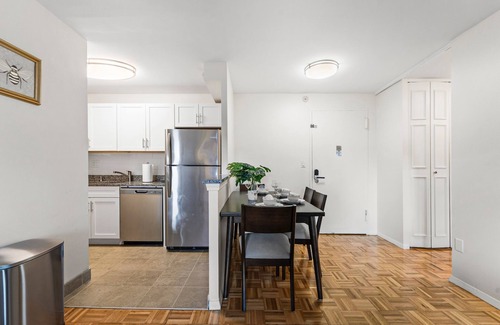 North Brookline Apartment | Nice 2bd/1.5ba Next to BU 4319