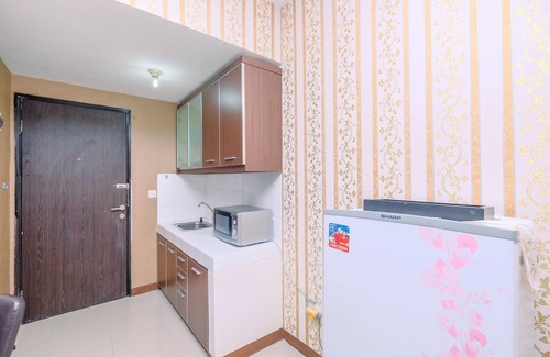 Pondokcina Apartment | Nice And Minimalist Studio At Park View Condominium Apartment