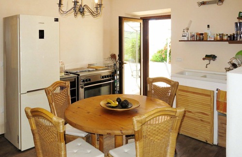 Cologna Spiaggia Villa | Nice apartment in villa with pool, hot tub, A/C, WIFI, TV, patio, pets allowed and panoramic view