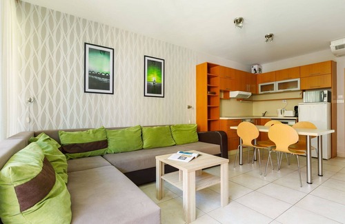Balatonoszod Apartment | Nice apartment for 5 people with A/C, WIFI, TV and balcony