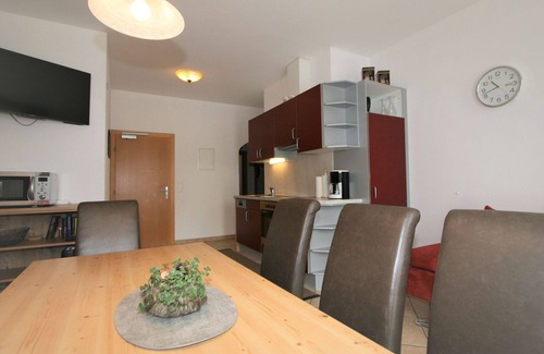 Stumm Apartment | Nice apartment for 12 guests with WIFI, pool, TV, terrace and pets allowed