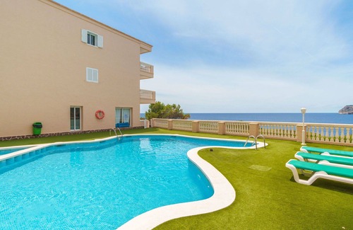 Andraitx Apartment | Nice apartment for 2 people with A/C, pool, WIFI, TV and balcony