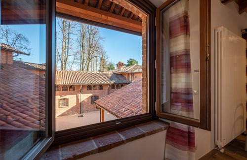 Mondovi Apartment | Nice apartment for 3 people with WIFI, TV, patio and pets allowed