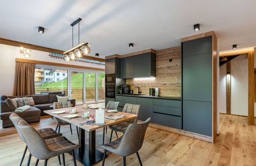 Solk Apartment | Nice apartment for 4 guests with WIFI, hot tub, TV and patio