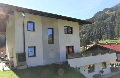 Dornauberg Apartment | Nice apartment for 4 people with WIFI, TV and terrace