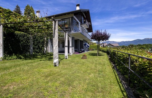 Trarego Viggiona Apartment | Nice apartment for 4 people with WIFI, TV, patio and pets allowed