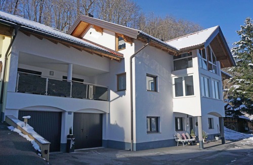 Wenns Apartment | Nice apartment for 4 people with WIFI, TV, patio and pets allowed