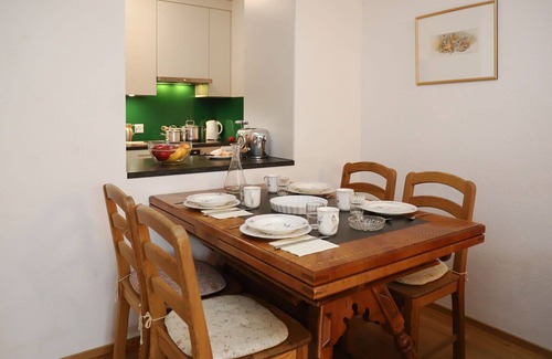Falera Apartment | Nice apartment for 5 people with WIFI, pool, TV, balcony and panoramic view