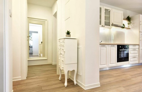 Kastelir-Labinci Apartment | Nice apartment for 6 people with pool, WIFI, A/C, TV and patio