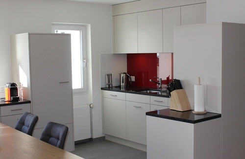Grisons Apartment | Nice apartment for 8 guests with WIFI, TV and balcony