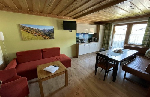 Prutz Apartment | Nice apartment for 6 people with WIFI, TV, terrace and pets allowed