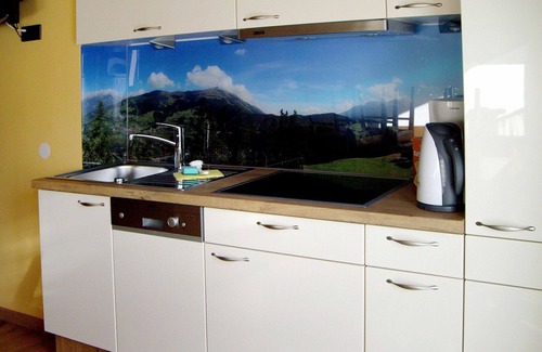 Prutz Apartment | Nice apartment for 6 people with WIFI, TV, terrace and pets allowed