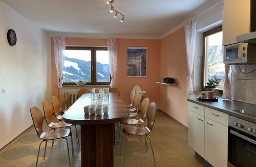 Sonnenberg Apartment | Nice apartment for 14 people with WIFI, TV, balcony and pets allowed