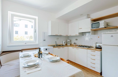 Caldonazzo Apartment | Nice apartment for 4 guests with WIFI, TV, patio and pets allowed