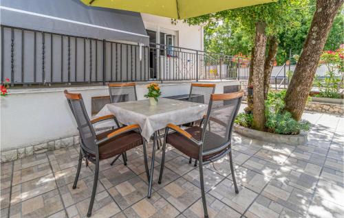 Jadranovo Apartment | Nice Apartment In Jadranovo With Wifi