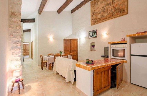 Draguignan Villa | Nice apartment in villa for 6 guests with WIFI, pool, TV, terrace, pets allowed and panoramic view