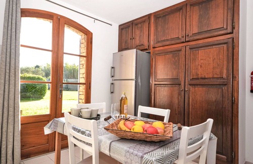 Velleron House | Nice apartment in villa for 4 people with pool, WIFI, TV and terrace
