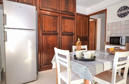 Velleron House | Nice apartment in villa for 4 people with pool, WIFI, TV and terrace