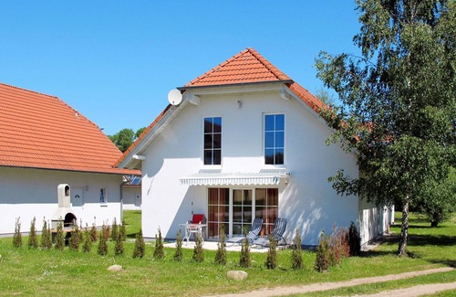 Verchen House | Nice apartment in villa for 7 guests with WIFI, TV, terrace and pets allowed