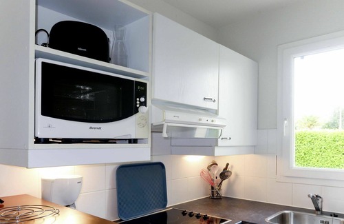 Crozon House | Nice apartment in villa for 6 people with pool, WIFI, TV, terrace and pets allowed